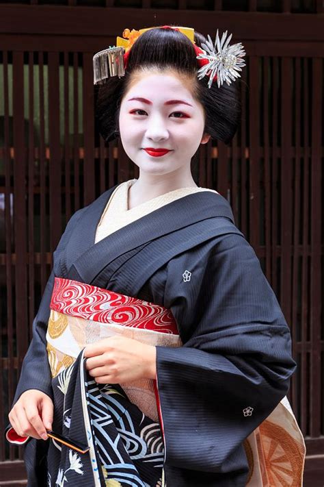 201481 八朔 Giwon Satsuki Geisha Japan Japanese Geisha Japanese