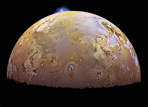 An 86 Mile High Volcanic Plume On Jupiters Moon Io Rpics