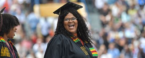 kent state celebrates its newest graduates awards honorary degree to commencement speaker