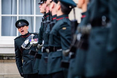 5 Rifles Take On Ceremonial Duties The British Army