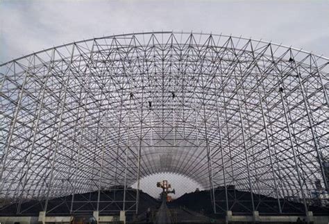 Characteristics Of Large Span Space Frame Structures