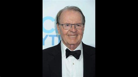 Charles Osgood Signing Off As Host Of Cbs Sunday Morning