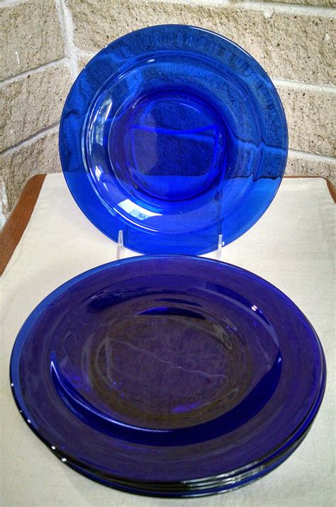 Cobalt Blue Plates Set Of 5 8 Inch Plates Vintage Etsy Blue Dinnerware Vintage Dinnerware