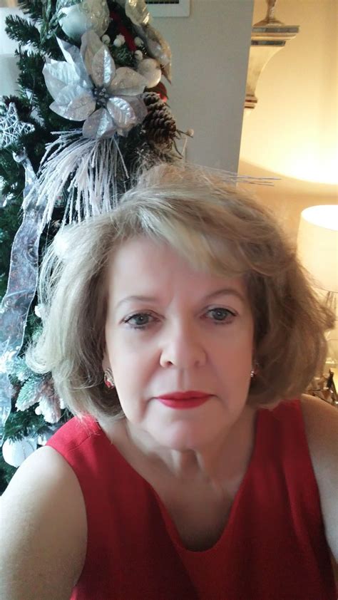 Pin By Carol Wood Bury On Christmas 2018 Rich Single Women True