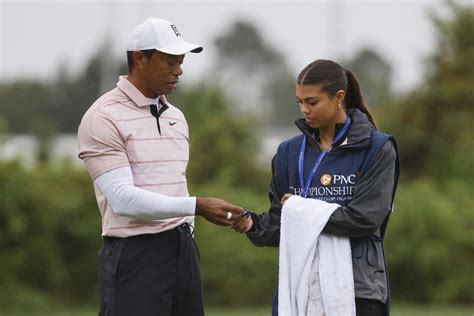Tiger Woods Had A New Caddie At The 2023 Pnc Championship His Daughter Sam