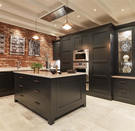 20 Black Kitchen Cabinet Ideas