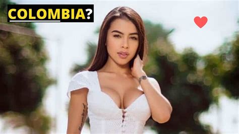 Colombia Sexiest Women Walking Around Cartagena Youtube