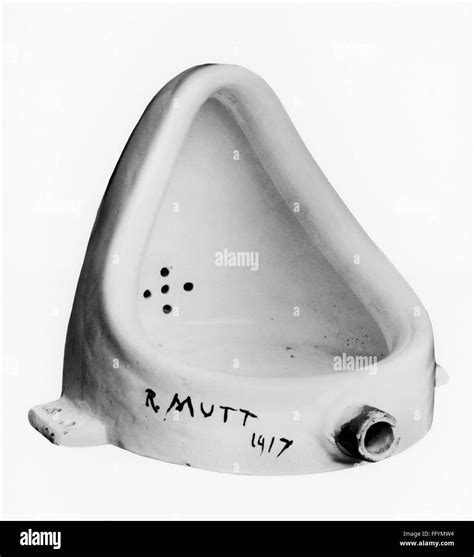 Duchamp Fontaine 1917 Nmarcel Duchamp Sculpture Readymade