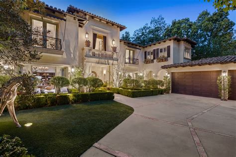 Mediterranean Style Home Once Owned By Britney Spears Drops Price To 7 5 Million The