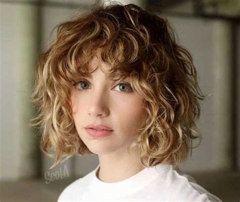Most Popular Bob Cuts For Curly Hair Fabbon