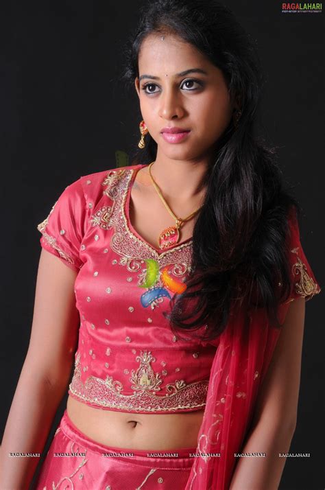 Dressing Below Navel Saree Swathi Deekshith Cute Navel