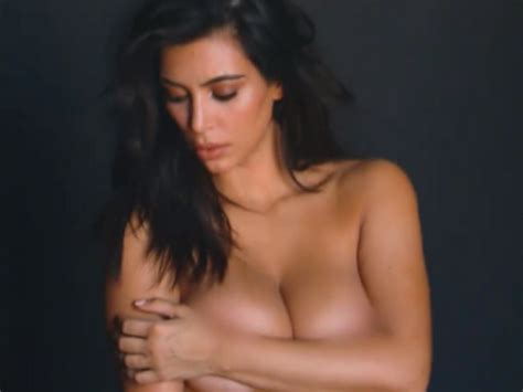 Kanye West Posta Fotos De Kim Kardashian Nua Na Internet Uau Glamurama