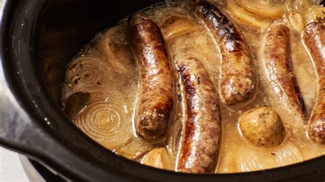 Discovernet Slow Cooker Beer Brats Recipe