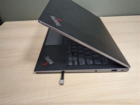 Lenovo Thinkpad X1 Yoga Gen 6 Review Long Screen Extra Long Battery Life Toms Hardware