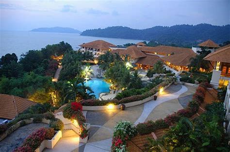Its strategic location along the southern reaches of lumut, near the. SWISS-GARDEN BEACH RESORT DAMAI LAUT - Updated 2020 Prices ...