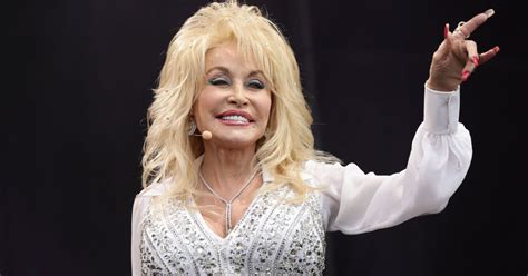 Glastonbury 2015 Can Anybody Top Dolly Partons Festival Performance