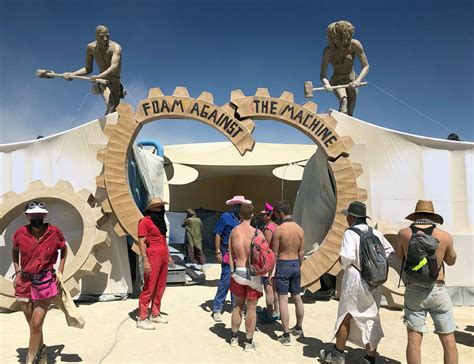 Burning Man 2018 Dirty Burners Line Up For Group Foam Bath