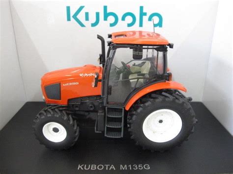 Kubota Farm Tractor Miniature Globe M135g 132 Diecast Model From Japan