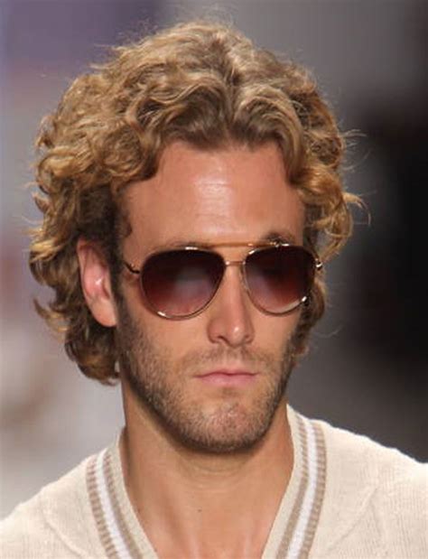 Https://techalive.net/hairstyle/curly Hairstyle Men Medium Length