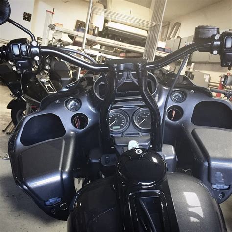 Bung King Road Glide Risers Gloss Black 10 Touring Harley Bagger 201