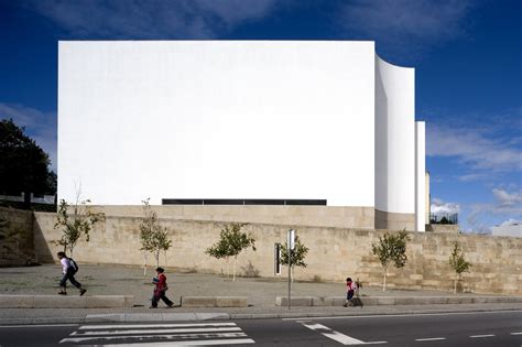 Galería de 52 obras de Álvaro Siza en el día de su ...