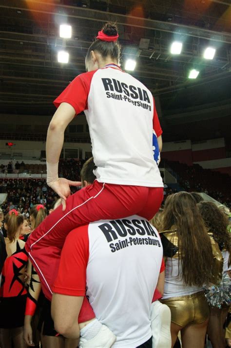 Ultimate Shoulder Rides Russian Cheerleader Wom EroFound