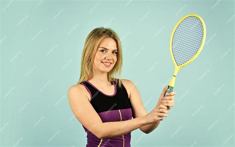 À La Poursuite De La Bonne Santé Fille Joueuse De Tennis Compétition