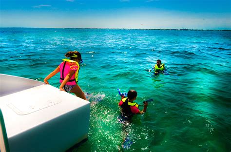Florida Keys Snorkeling Aboard The Happy Cat Robbies Of Islamorada