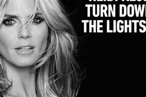 Heidi Klum S Nude Holiday Campaign For Electronics Company Banned For