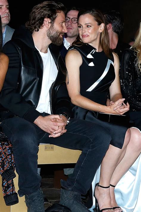 Bradley Cooper and Jennifer Garner Getting Married; Moving ...