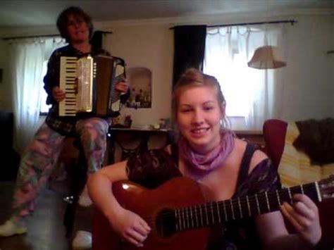 Brenna tuats guat (live version rudolstadt). Hubert von Goisern - Brenna tuats guat (cover) - YouTube