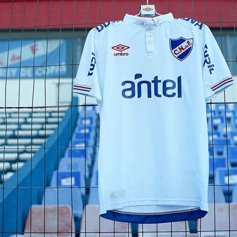 Nacional de uruguay recibe a atlético nacional por el grupo f de la copa libertadores 2021 con la esperanza de reencaminarse en el torneo tras la derrota en el nacional (uruguay): Camiseta Nacional 2019 x Umbro - Uruguay - CDC