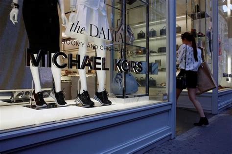 Michael Kors Compra Versace Por 2120 Millones De Dólares Por