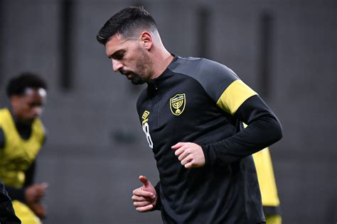 באתר איקאה תמצאו מגוון רחב של מטבחים, חדרי שינה, ריהוט משרדי, סלונים מעוצבים ועוד במחירים משתלמים. בני יהודה: פאדי נג'אר חתם, שלומי אזולאי יצטרף? | ספורט 1