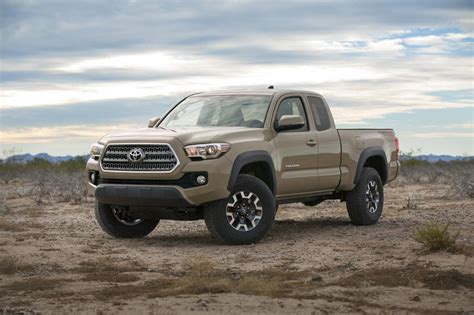 The truck is finally getting a diesel engine after years of rumors. 2017 Toyota Tacoma Diesel Redesign, Price, MPG, Release date