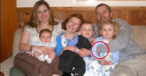 Woman Files For Divorce After Seeing This Photo Can You Spot Why