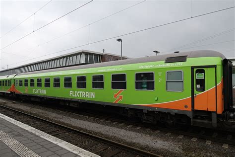 In order to continue its success, the group decided to launch flixtrain as well. Flixtrain Fanpage - Fahrzeuge