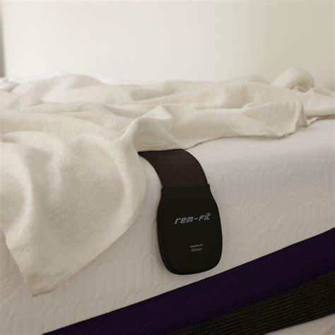 Rem Fit Sleep Monitor Rem Fit Touch Of Modern