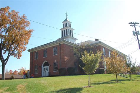 LaRue County Courthouse