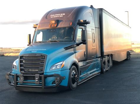 Daimler Showcases Latest Autonomous Truck Tech Software Programas