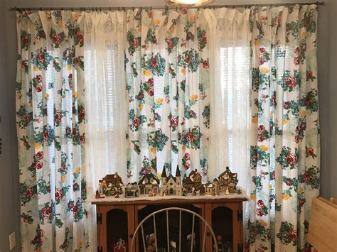Bring your kitchen to life with colorful new curtains in cheerful patterns. The Pioneer Woman tablecloths that I turned into curtains ...