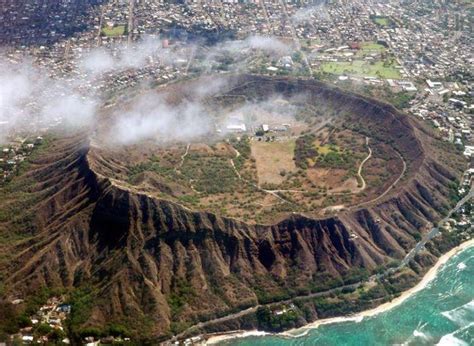Diamond Head Crater The Hawaiian Islands Oahu Vacation Kauai Island
