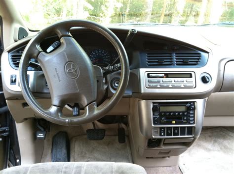 Find out what your car is really worth in minutes. 2003 Toyota Sienna - Interior Pictures - CarGurus