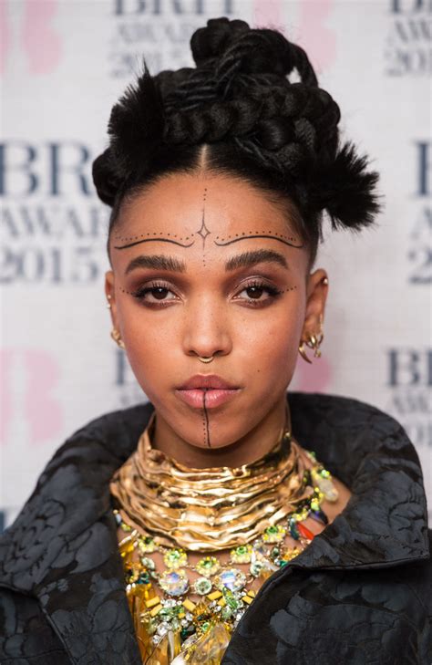 Fka Twigs Hair Popsugar Beauty