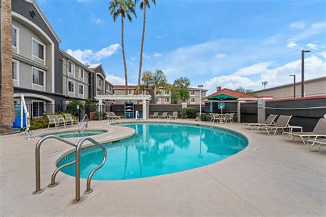 La Quinta Inn And Suites By Wyndham Phoenix Scottsdale Scottsdale Az