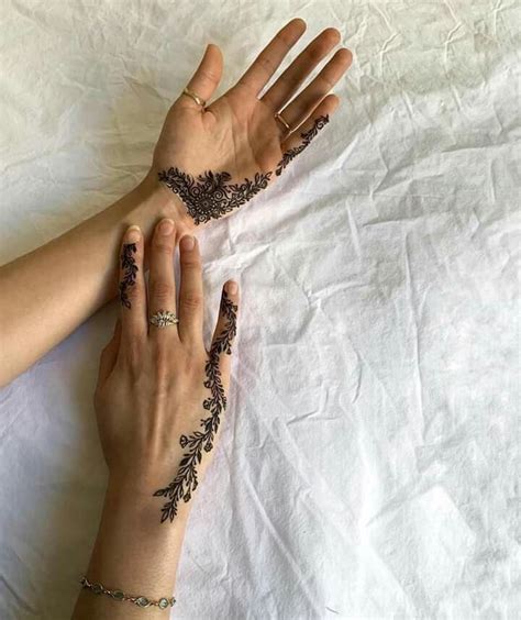 Henna Hand Tattoo Hand Tattoos Vagabond Mehndi Simple Fashion