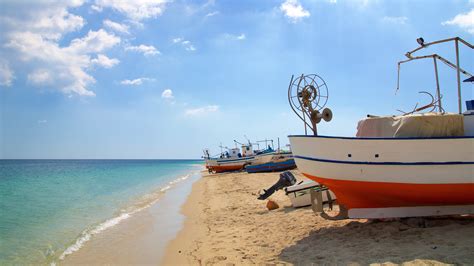 Nightly rates{{ from [minprice}} in soverato marina! Hotel sul mare, Soverato: trova le offerte con la guida ...
