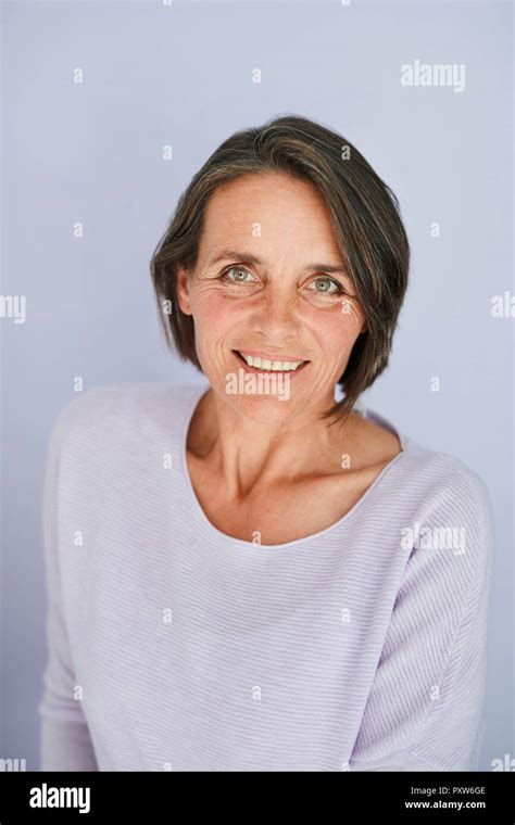Mature Smiling Woman Beauty Hi Res Stock Photography And Images Alamy