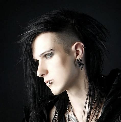 Modern bob haircuts feature a couple of innovations which upgrade bob hairstyles to the level of shaggy bob haircuts and layered bob hairstyles are among the absolute favorites. 57 best ☠ Gothic side-/undercut/bob for men ☠ images on ...