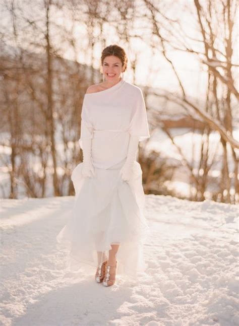 Top 8 Hot Wedding Dresses Styles For Winter Wonderland Weddings 2014